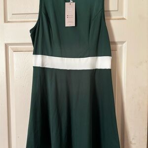 Elegant Green Sleeveless Dress